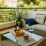 公寓 Calm & Comfortable - At Kalamaria 塞萨洛尼基