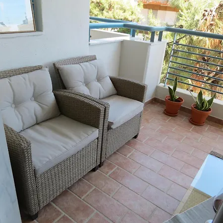 Calm & Comfortable At Kalamaria, Walk To The Sea Διαμέρισμα