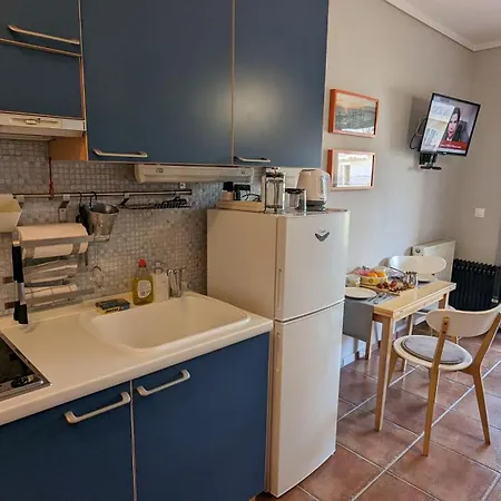 Calm & Comfortable At Kalamaria, Walk To The Sea Διαμέρισμα *