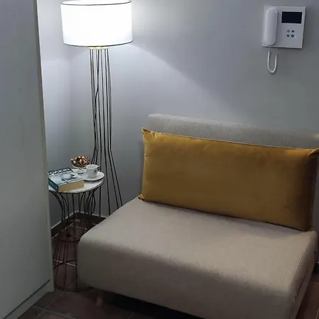 Апартаменты Calm & Comfortable At Kalamaria, Walk To The Sea *