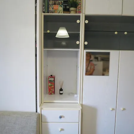 Calm & Comfortable Studio - Apartment At Central Kalamaria