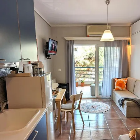 Calm & Comfortable Studio - Apartment At Central Kalamaria Appartement *