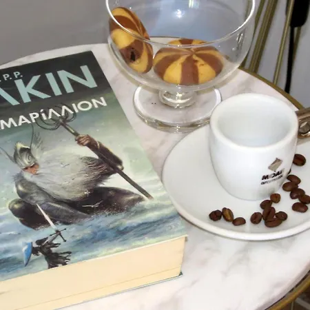 Calm & Comfortable At Kalamaria, Walk To The Sea Апартаменты Салоники