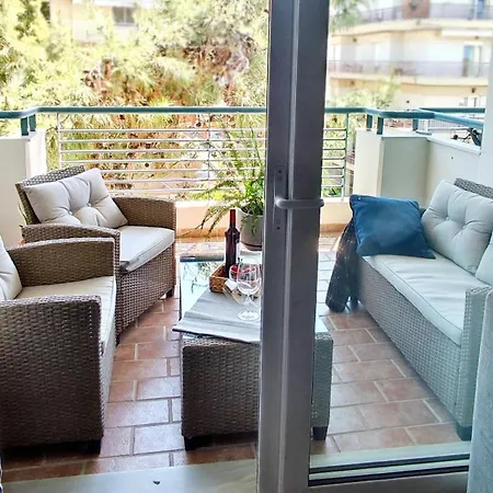 Calm & Comfortable At Kalamaria, Walk To The Sea Apartmán