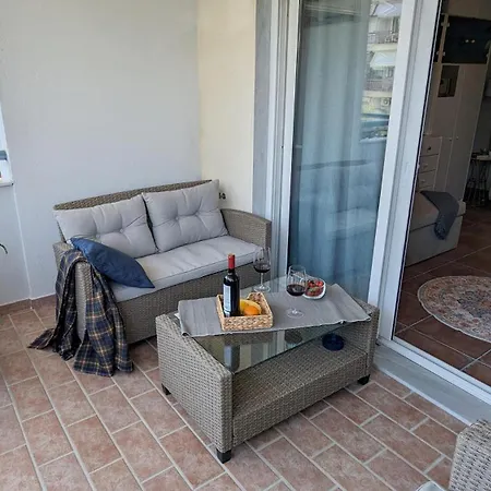Calm & Comfortable At Kalamaria, Walk To The Sea Апартаменты Салоники