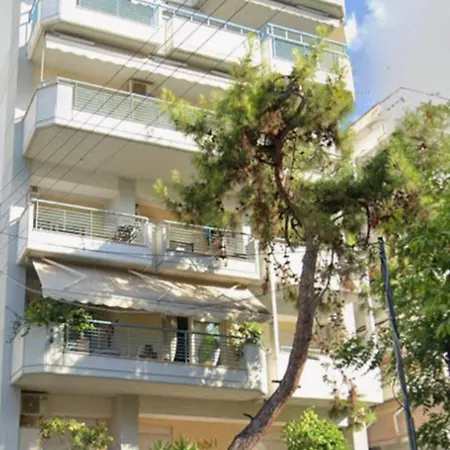 Calm & Comfortable At Kalamaria, Walk To The Sea Апартаменты *