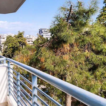 Calm & Comfortable - At Kalamaria Appartement