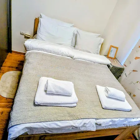 Calm & Comfortable - At Kalamaria Appartement