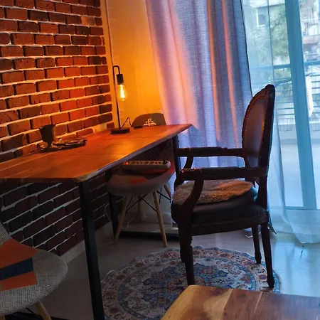 Calm & Comfortable - At Kalamaria Appartement *