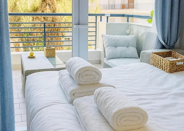 Calm & Comfortable - At Kalamaria Apartment Thessaloniki